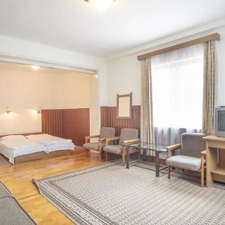 Siraly Hotel Balatonlelle